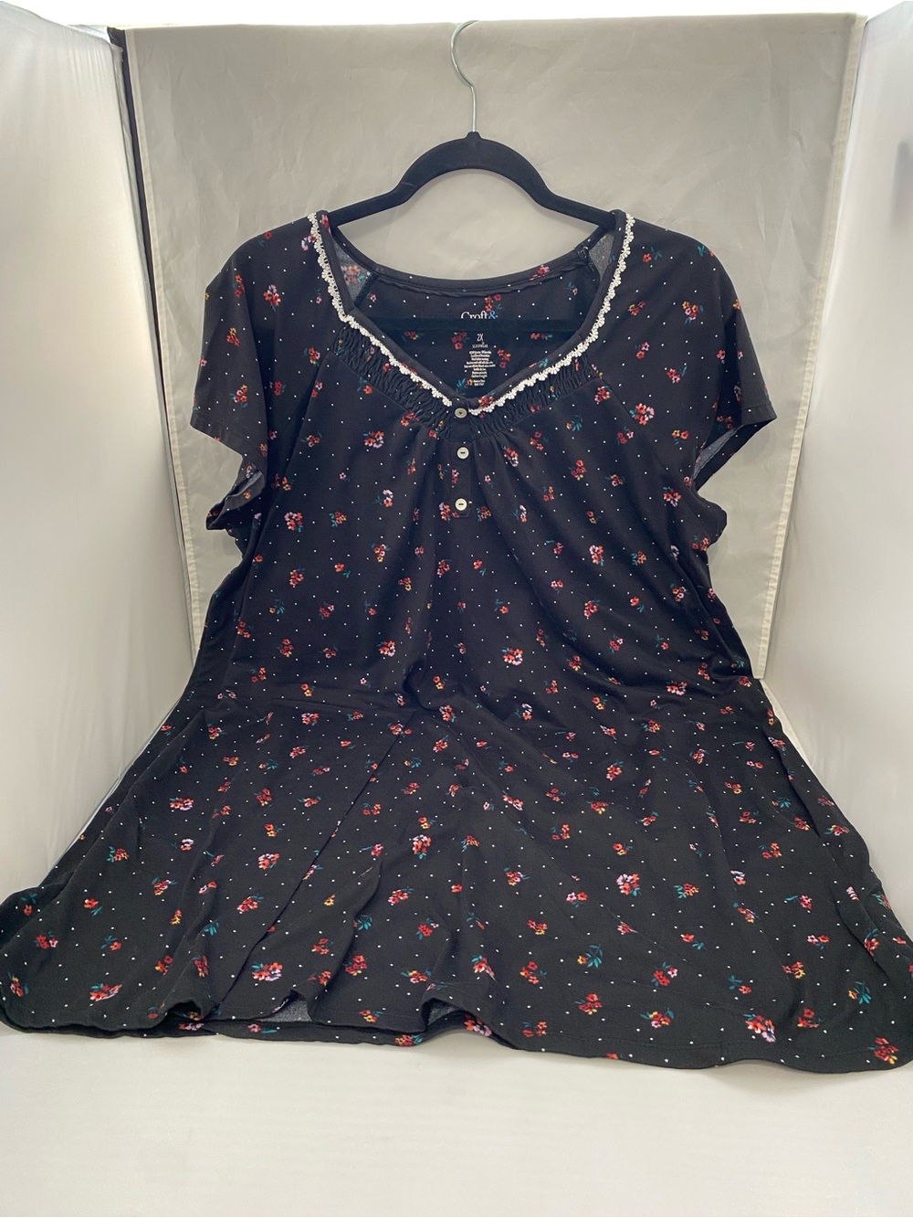 croft & barrow Black Floral Short Sleeve Nightgown